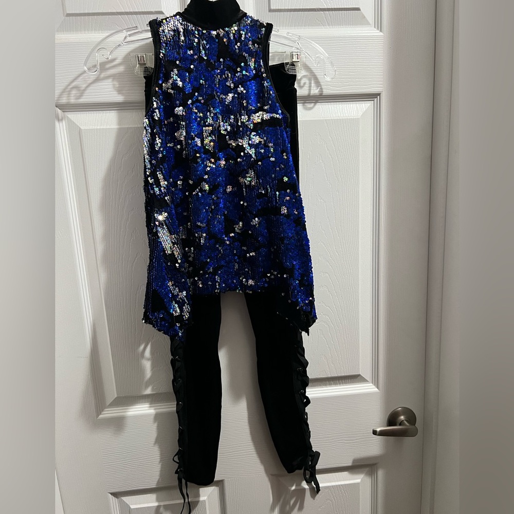 Kids dance costume.
